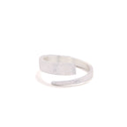 Bague ouverte pour femme au design moderne