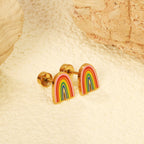 Boucles d'oreilles modernes avec pendentifs colorés