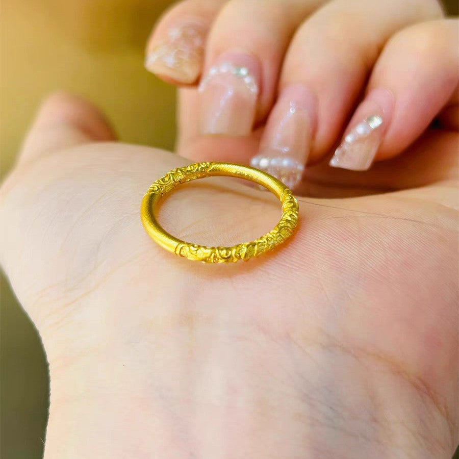 Bague anneau texturé complexe