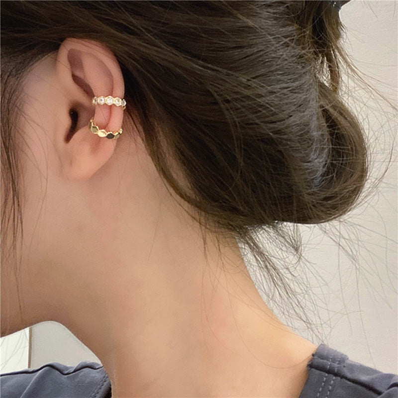 Bague pour femme design incurvé et cristaux