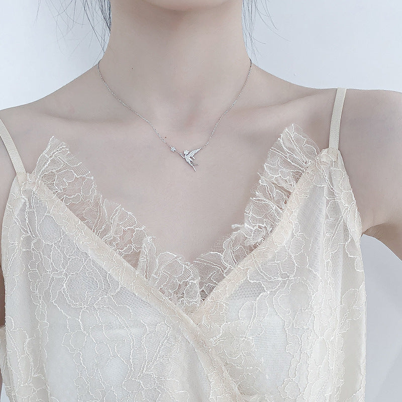 Collier femme avec motif féerique et étoilé