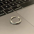 Bracelet femme au design incurvé moderne