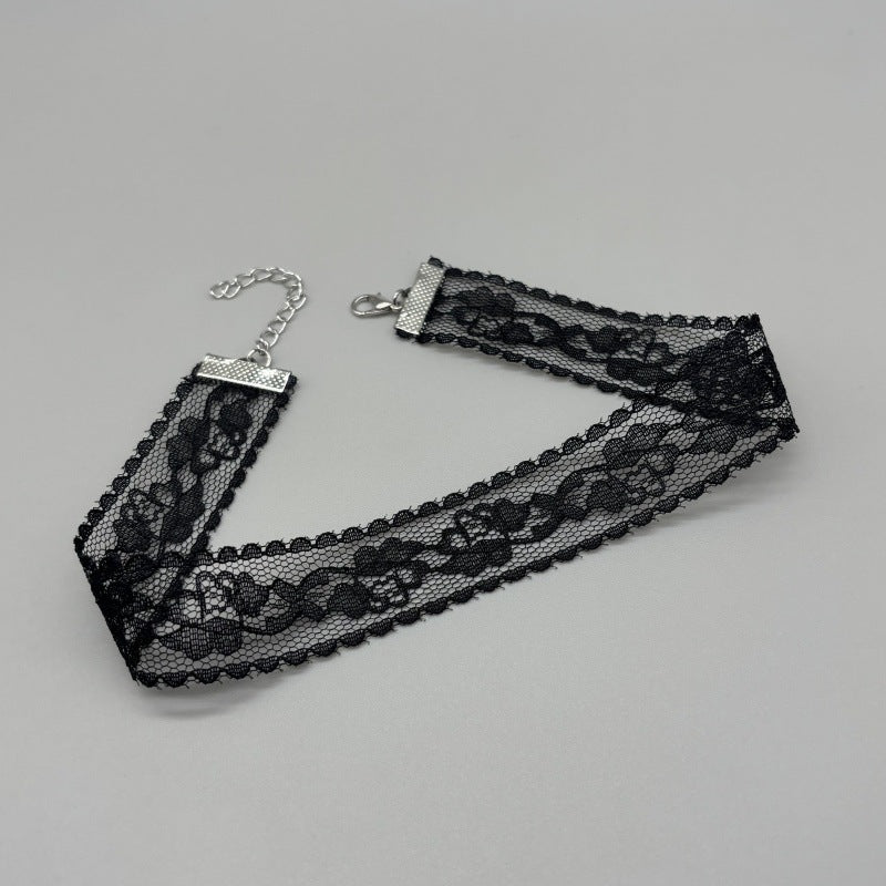 Choker en dentelle élégant
