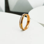 Bague minimaliste pour femme avec message gravé