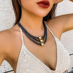 Collier multi-rangs pour femme avec accents dorés