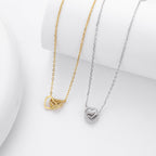Collier pour femme avec pendentif double cœur et zircons étincelants