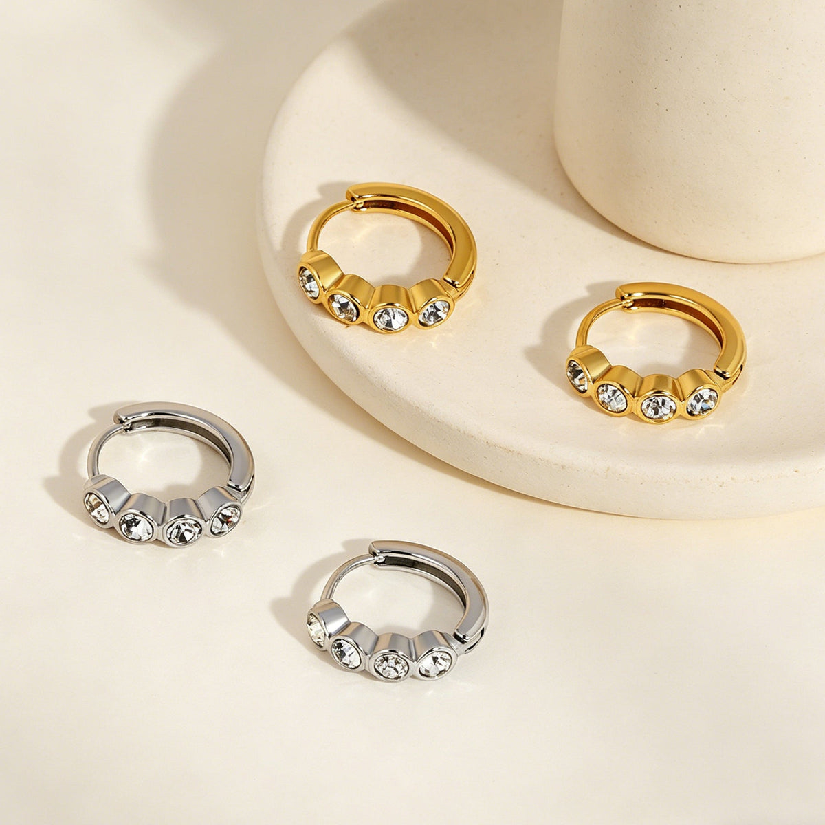 Créoles pour femme avec zircons étincelants