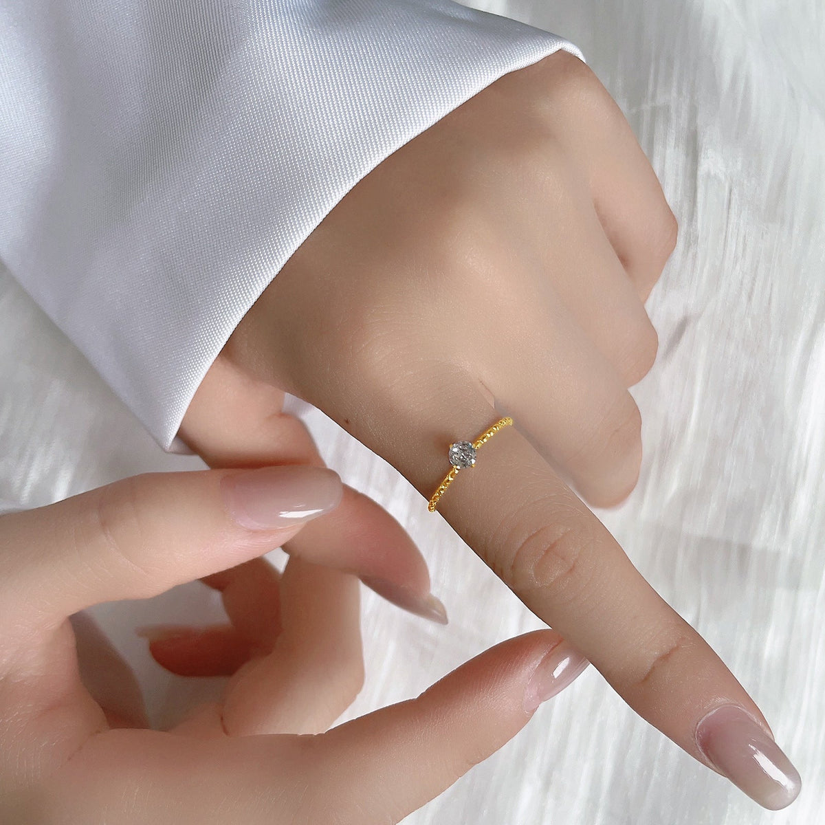 Bague pour femme avec accent cristal