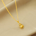 Collier luxueux avec pendentif doré pour femme