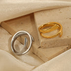 Bague ouverte pour femme au design incurvé
