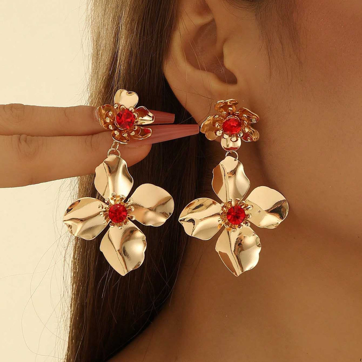 Boucles d'oreilles pour femme motif floral luxueux avec perles