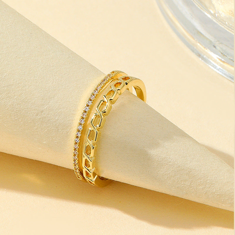 Bague arc élégante pour femme avec zircone