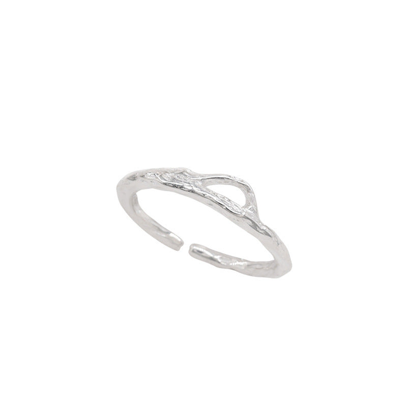 Bague chaîne pour femme au design délicat
