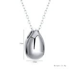 Collier pour femme avec pendentif goutte élégant