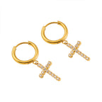Boucles d'oreilles pendantes pour femme motif croix avec éléments en zircone
