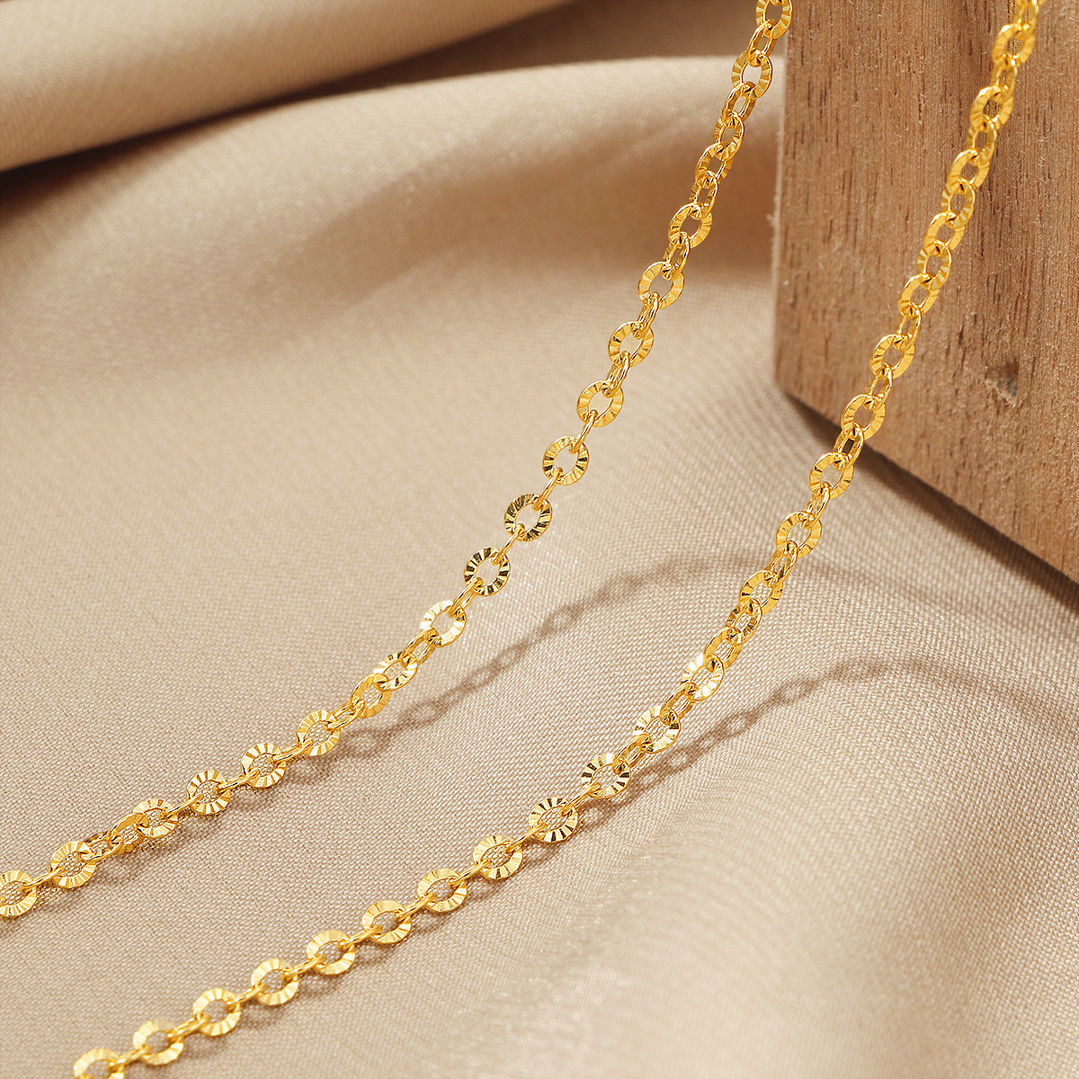 Collier à chaîne texturée pour femme