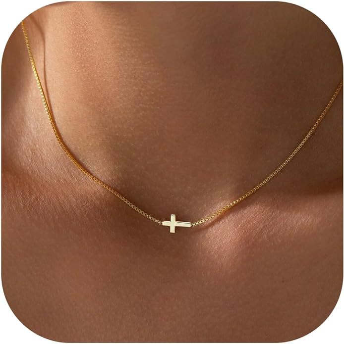 Collier pour femme avec pendentif croix minimaliste en acier
