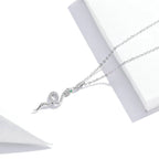 Collier pour femme au design serpent créatif et accents scintillants
