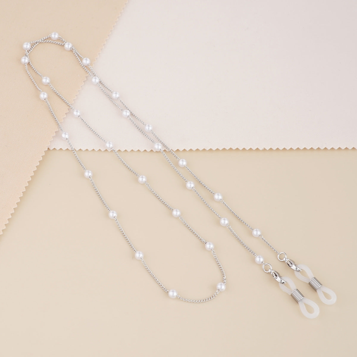 Chaîne de lunettes avec perles