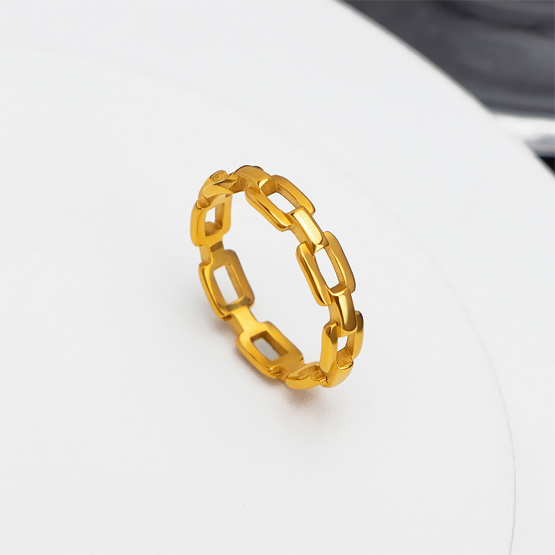 Bague tendance pour femmes avec design de chaîne