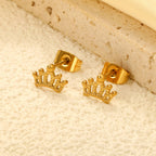 Clous d'oreilles pour femme motif couronne royale