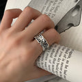 Bague pour femme au design texturé organique