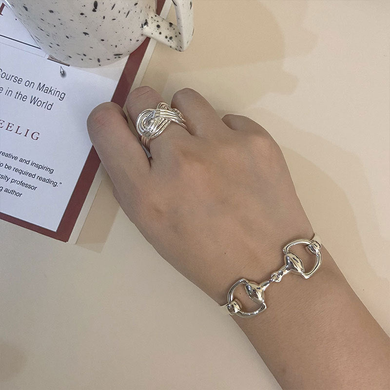 Bracelet jonc pour femme au design de chaîne
