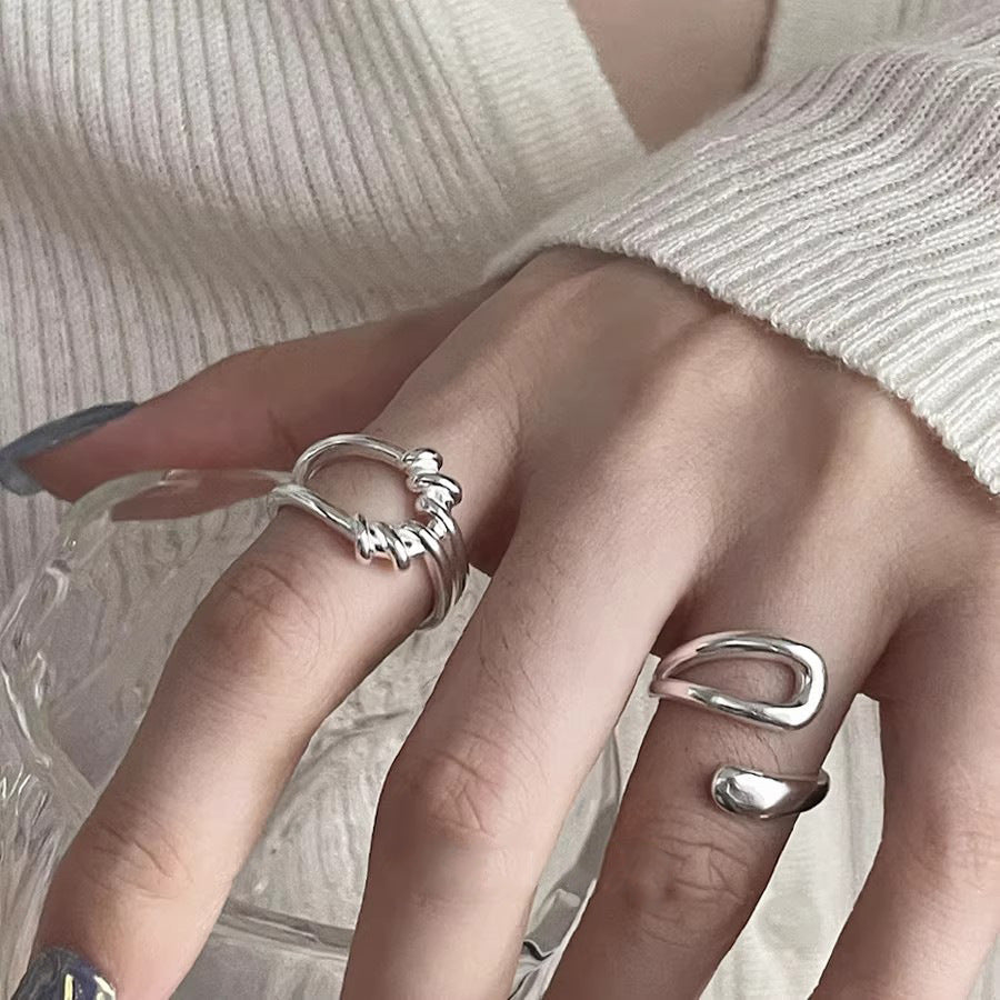 Bague ouverte en argent pour femme avec design créatif