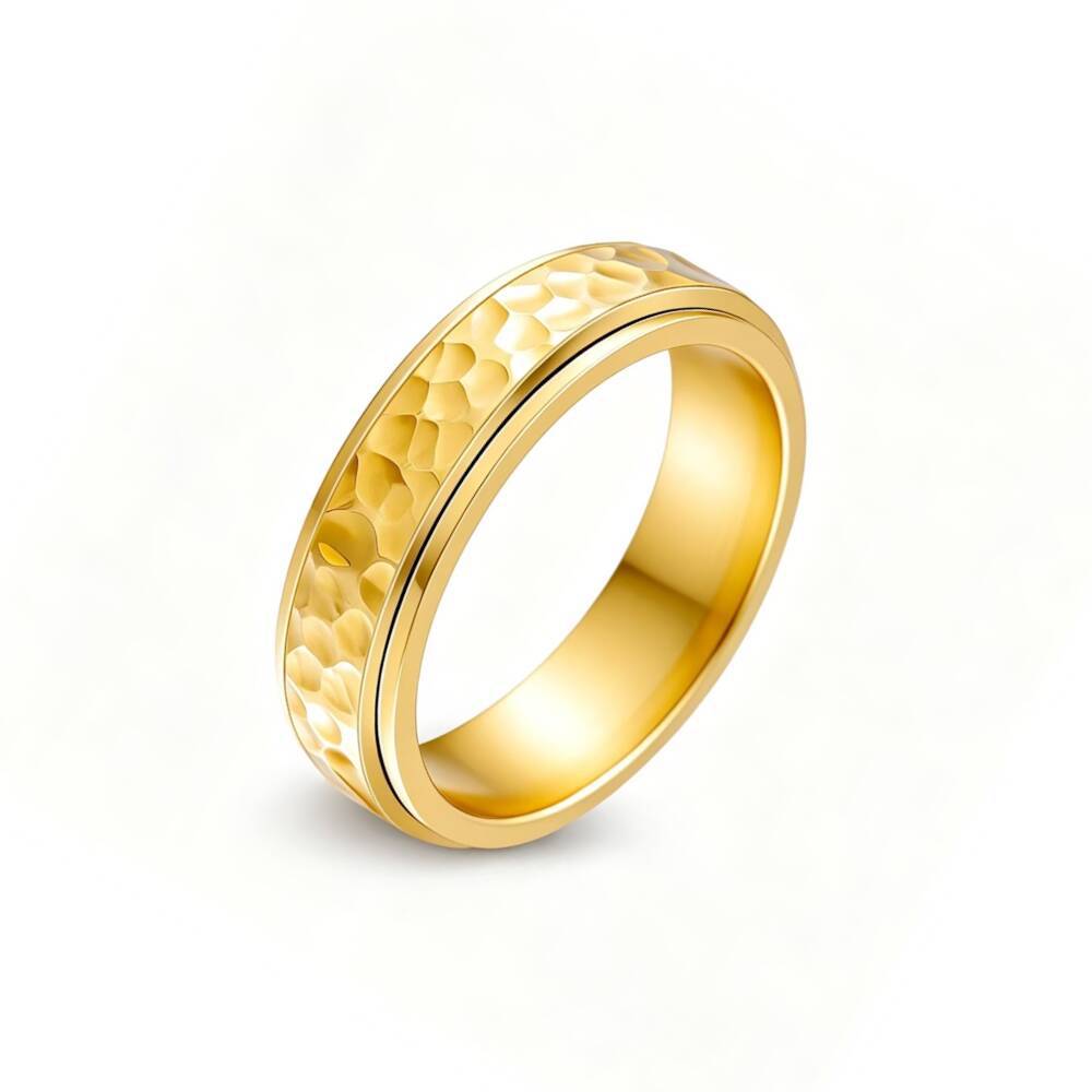 Bague pour homme à motif damier noir et blanc et détails dorés