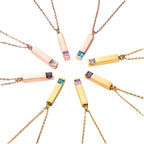 Collier pour femme avec pendentif rectangulaire moderne