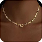 Collier pour femme à maillons robustes avec pendentif cœur