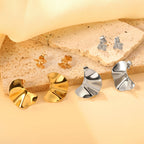 Boucles d'oreilles puces pour femme motif floral
