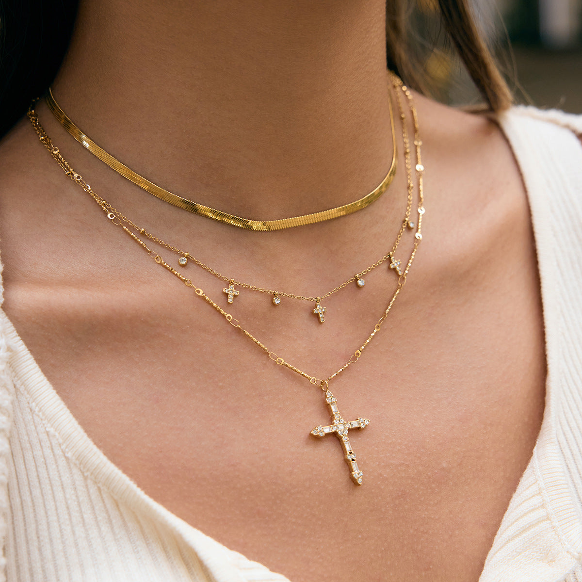 Collier pour femme avec pendentif croix en acier inoxydable