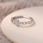 Bague fine pour femme avec zircone élégante