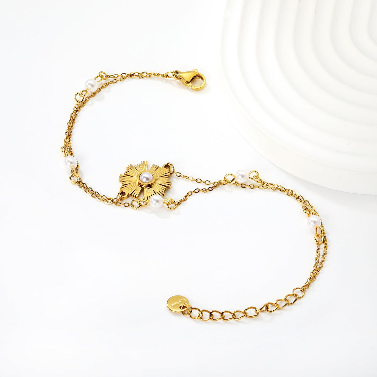 Bracelet pour femme avec pendentif fleur et perles