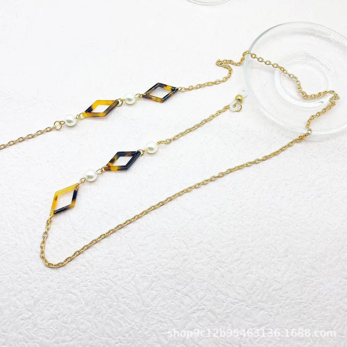 Collier géométrique élégant