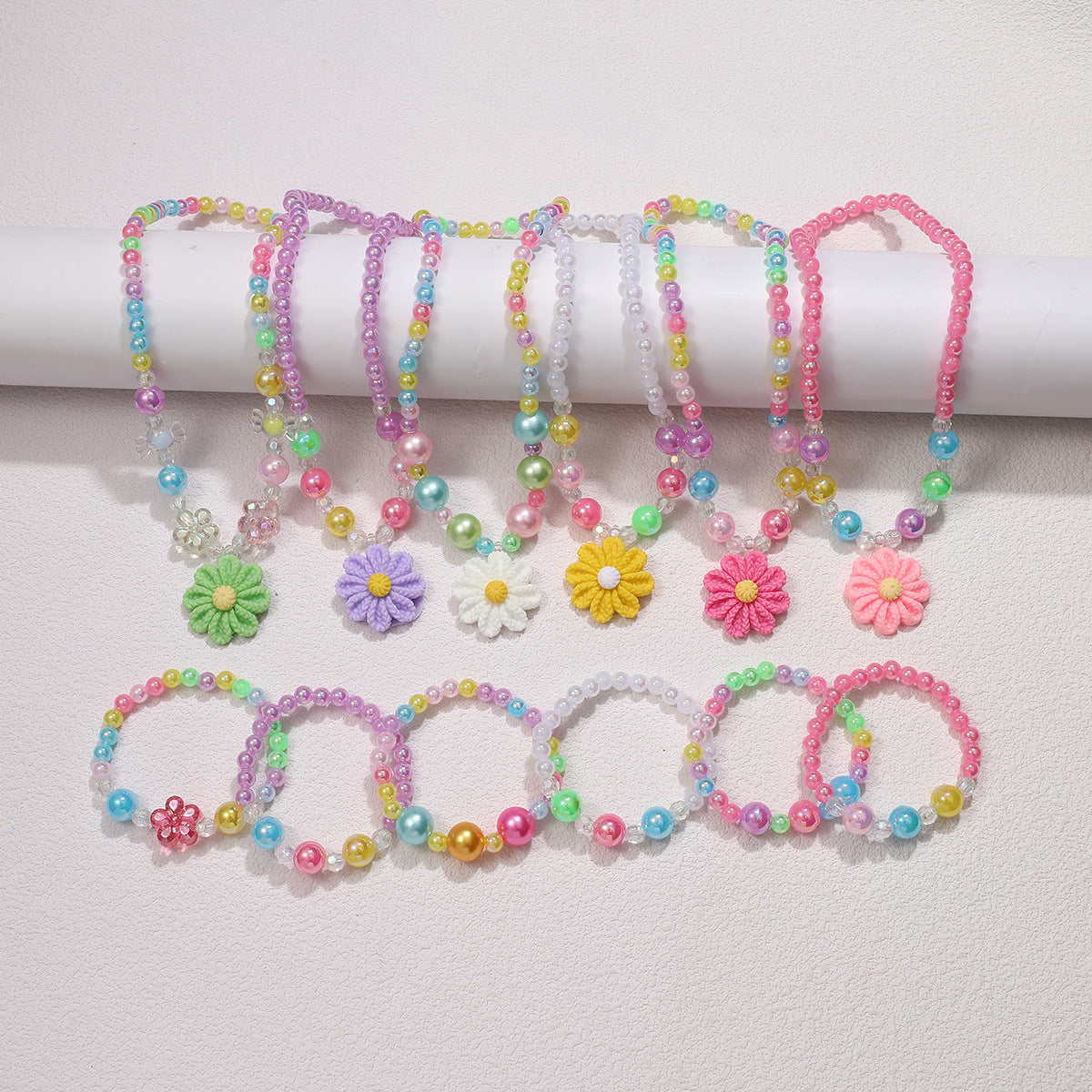Ensemble de bijoux ludique avec pendentif fleur