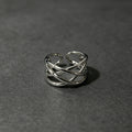 Bague moderne pour femme design ondulé