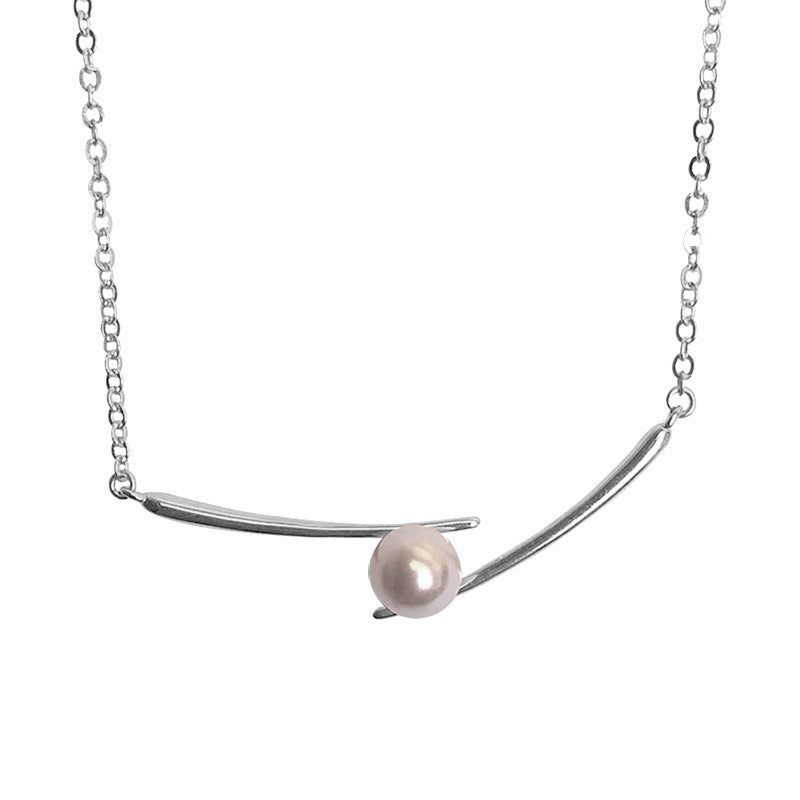 Collier pour femme avec perle et design minimaliste