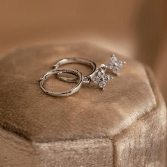 Boucles d'oreilles pendantes pour femme avec cristaux étincelants