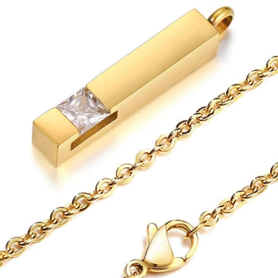Collier pour femme avec pendentif rectangulaire moderne