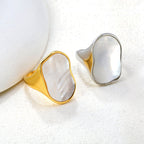 Bague pour femme avec incrustation de coquillage