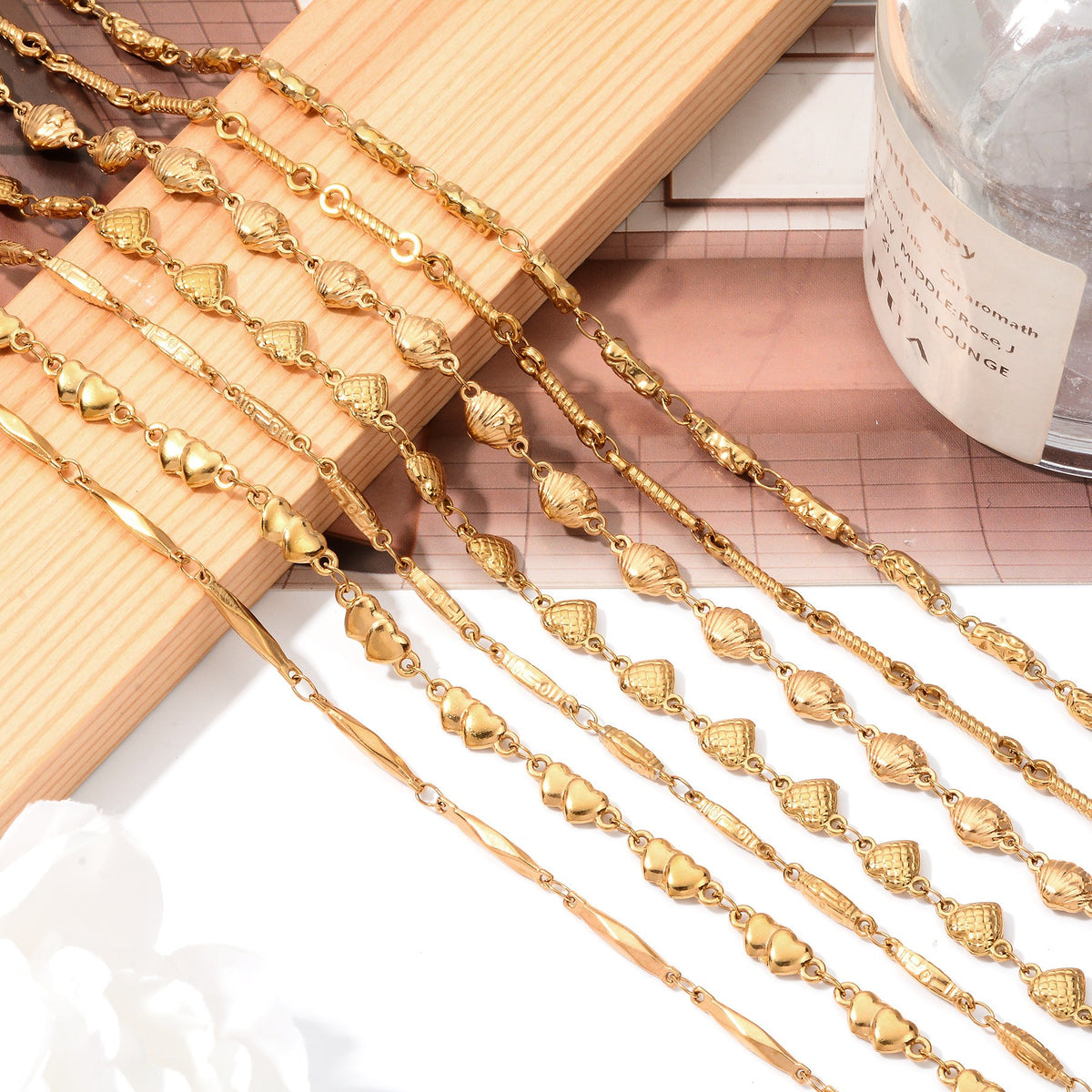Collier élégant pour femme avec motif filigrane