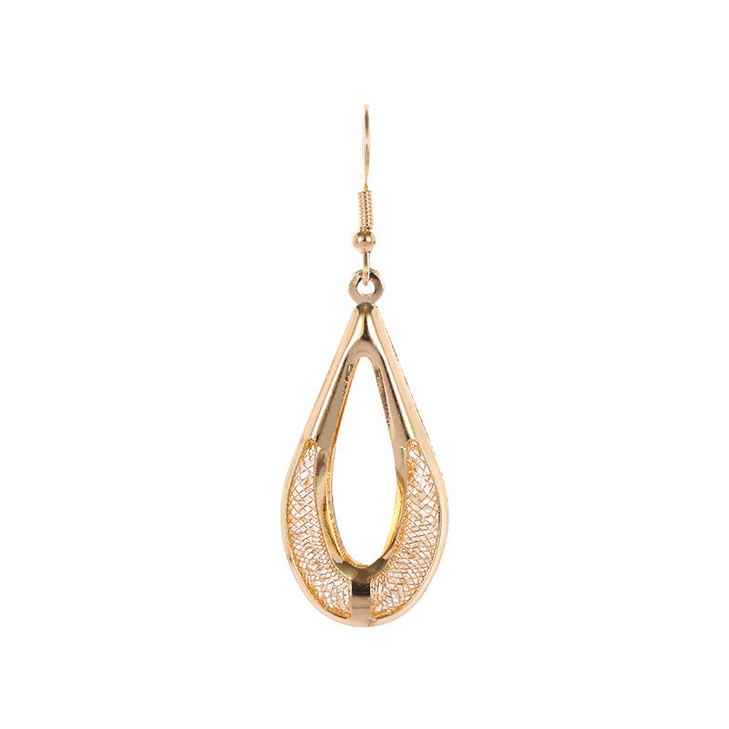 Boucles d'oreilles pour femme au design moderne et délicat