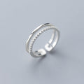 Bague ouverte pour femme avec détails travaillés