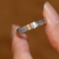 Bague pour femme avec gravure inspirante et design élégant