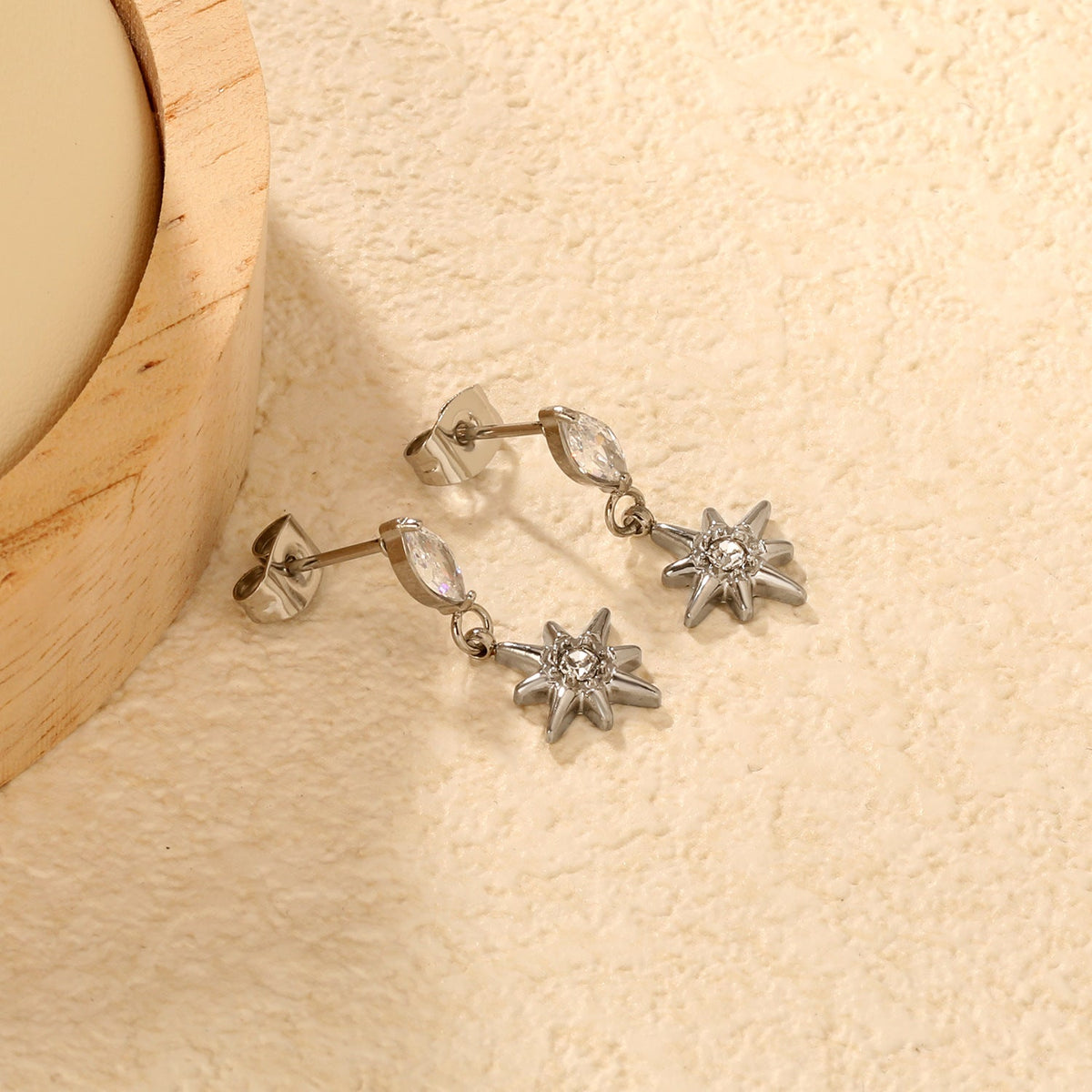 Boucles d'oreilles pendantes pour femme avec étoiles et zircons