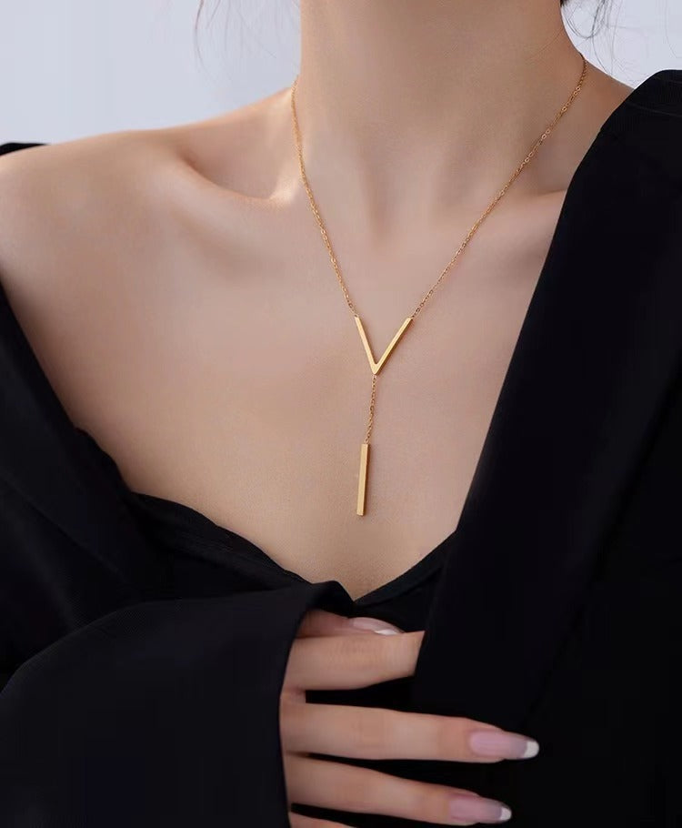 Collier à pendentif en Y minimaliste pour femme