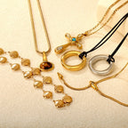 Collier pour femme avec pendentif anneau moderne et brillant en acier inoxydable