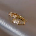 Bague pour femme en acier inoxydable scintillant avec oxydes de zirconium